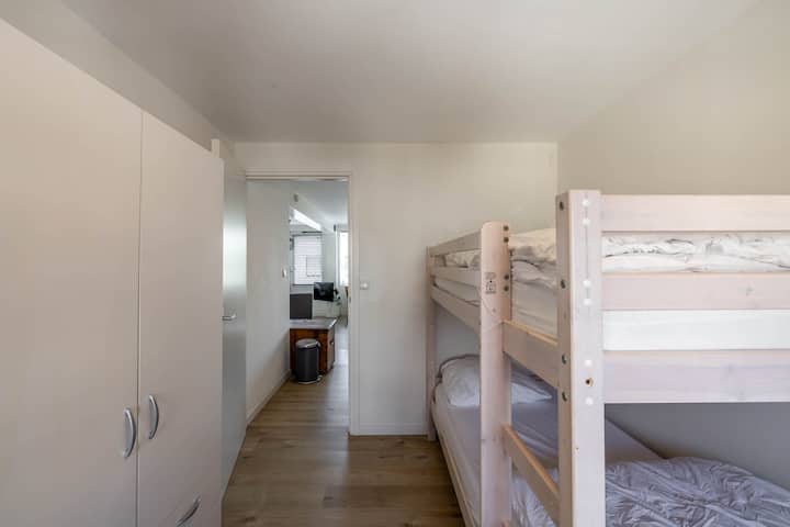 Spavaća soba s krevetom na kat