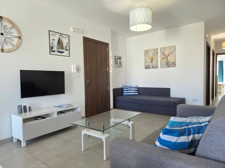 Stylish 2 Bedroom Apartment - Malta