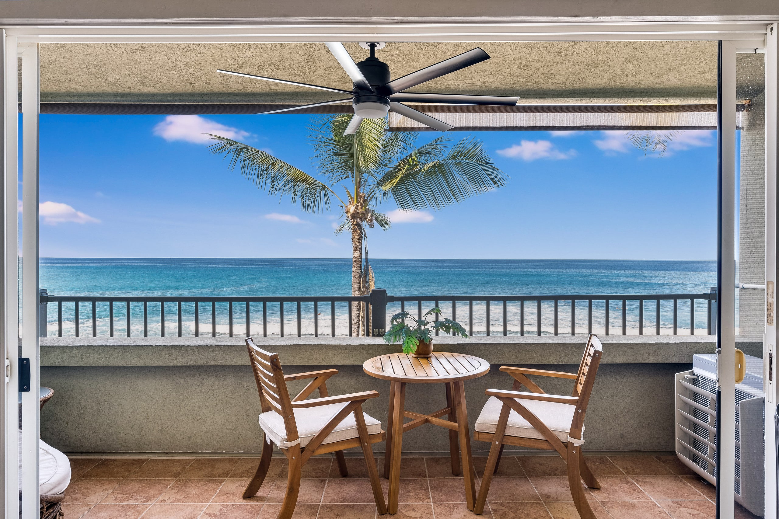 Condo in Kailua-Kona · ★4.95 · 2 bedrooms · 4 beds · 2 baths - Image 1
