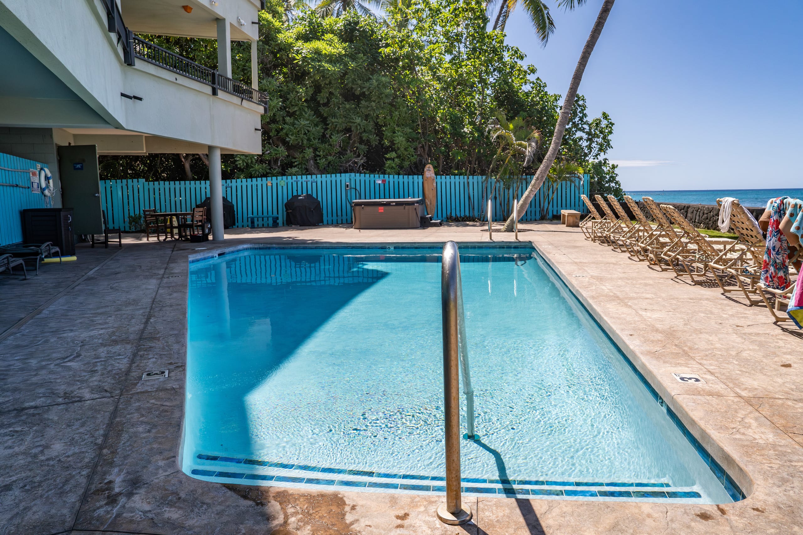Condo in Kailua-Kona · ★4.95 · 2 bedrooms · 4 beds · 2 baths - Image 41