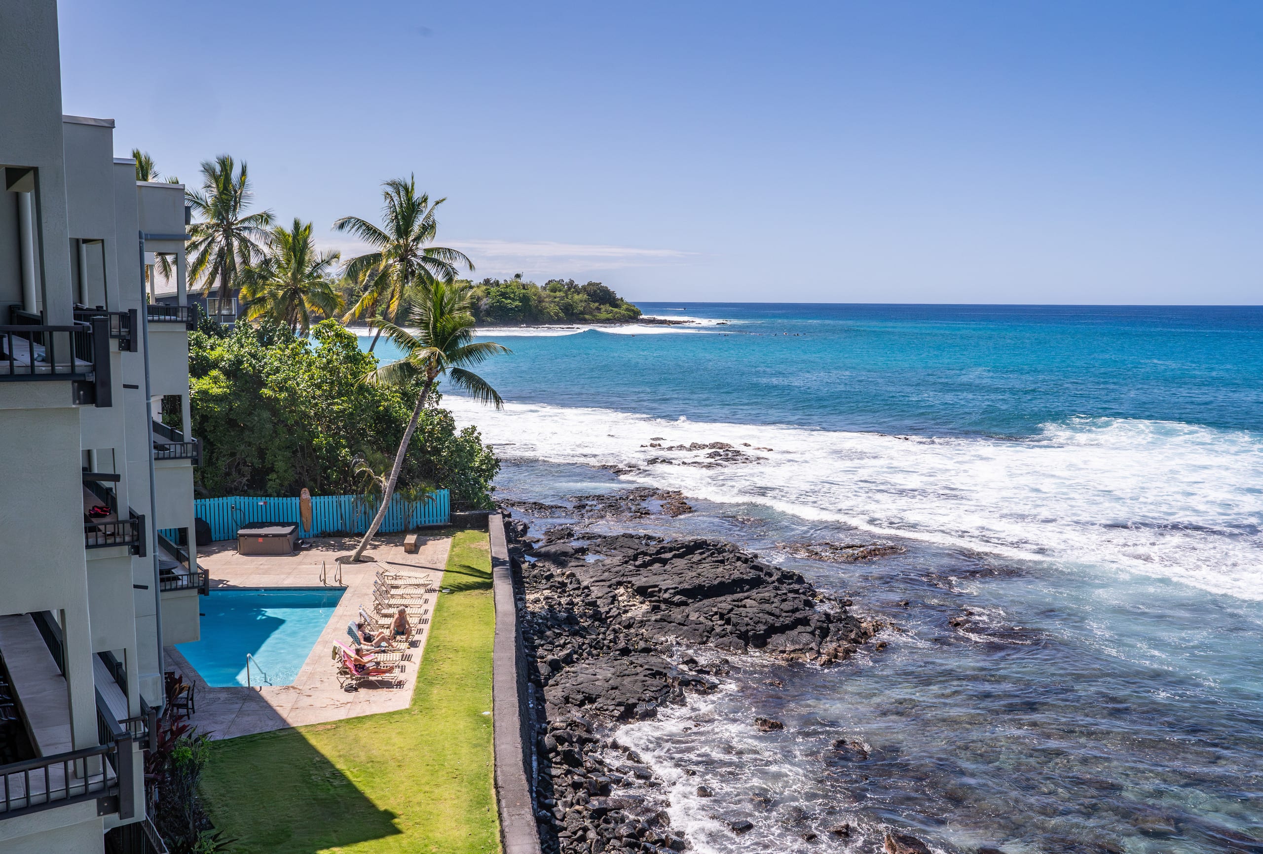 Condo in Kailua-Kona · ★4.95 · 2 bedrooms · 4 beds · 2 baths - Image 26