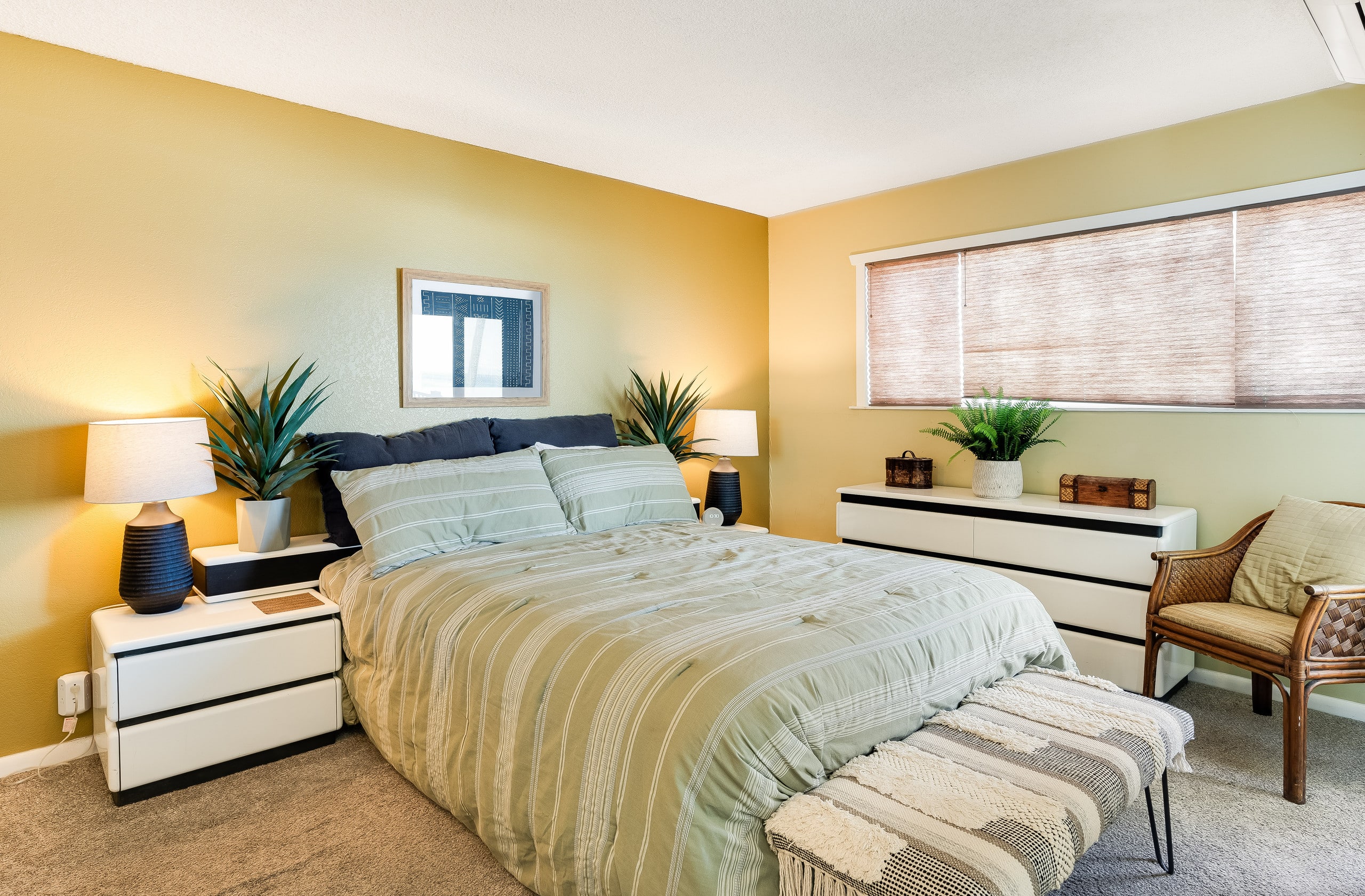 Condo in Kailua-Kona · ★4.95 · 2 bedrooms · 4 beds · 2 baths - Image 12