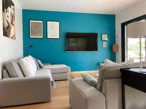 Propriété Airbnb réussie: Contemporary villa with pool à Grimaud