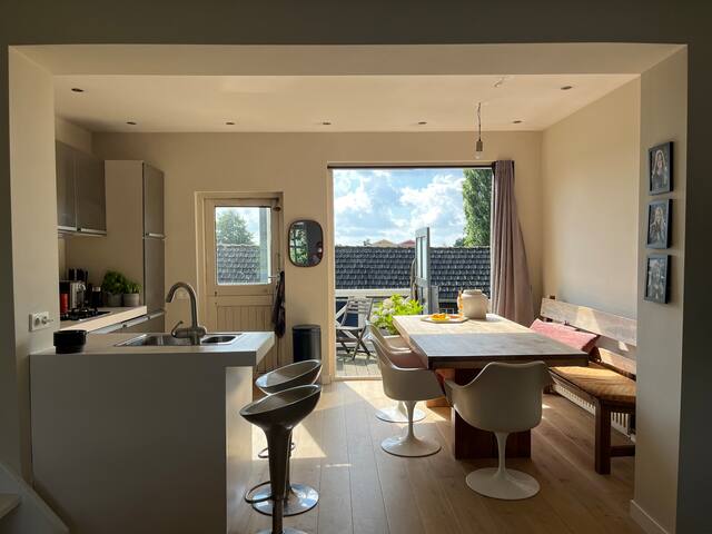 Riverside house! gallery image 5