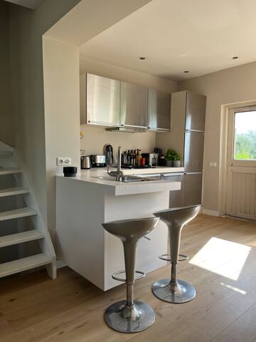 Riverside house! gallery image 4