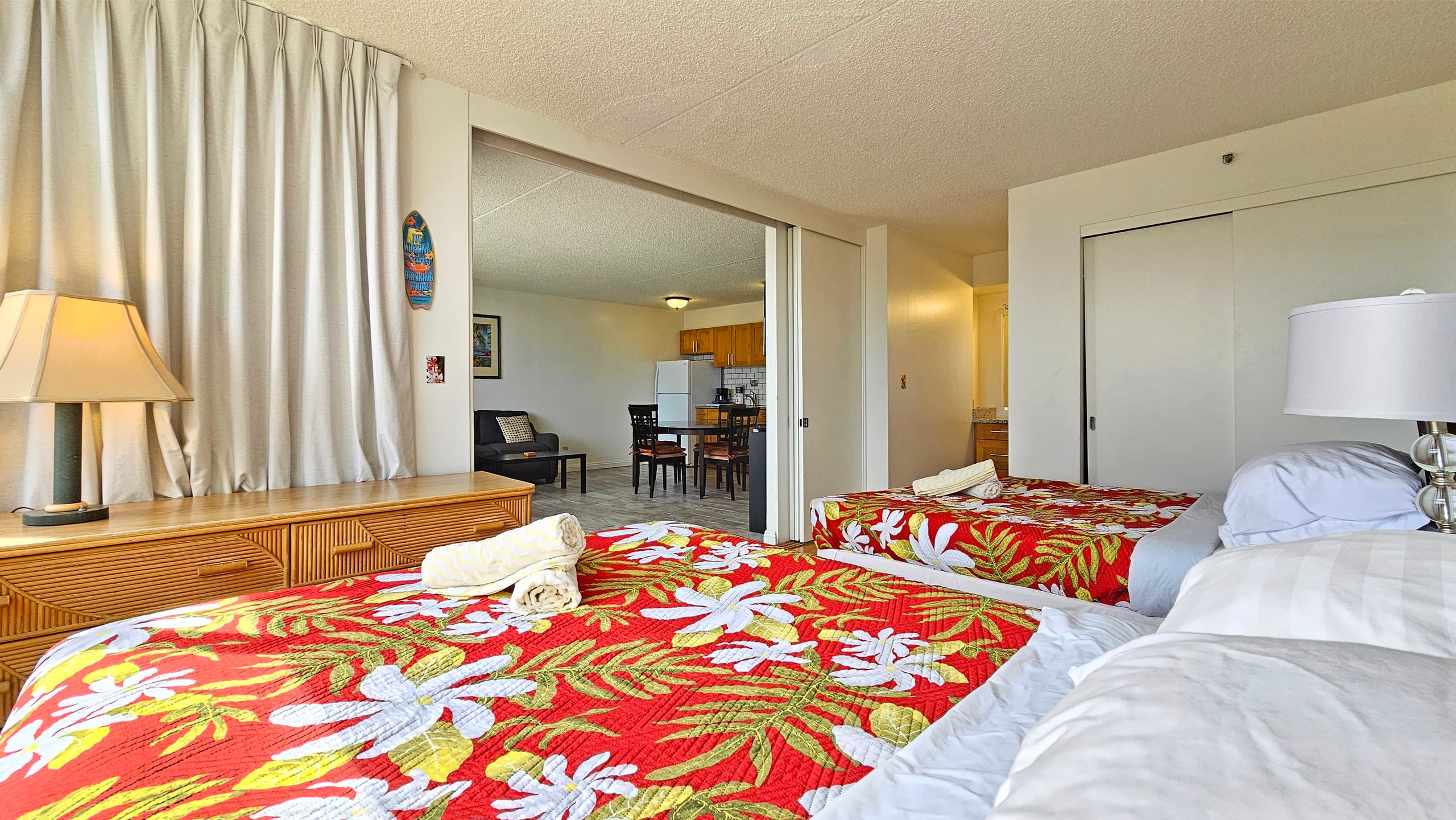 Condo in Honolulu · ★4.7 · 1 bedroom · 2 beds · 1 shared bath - Image 5