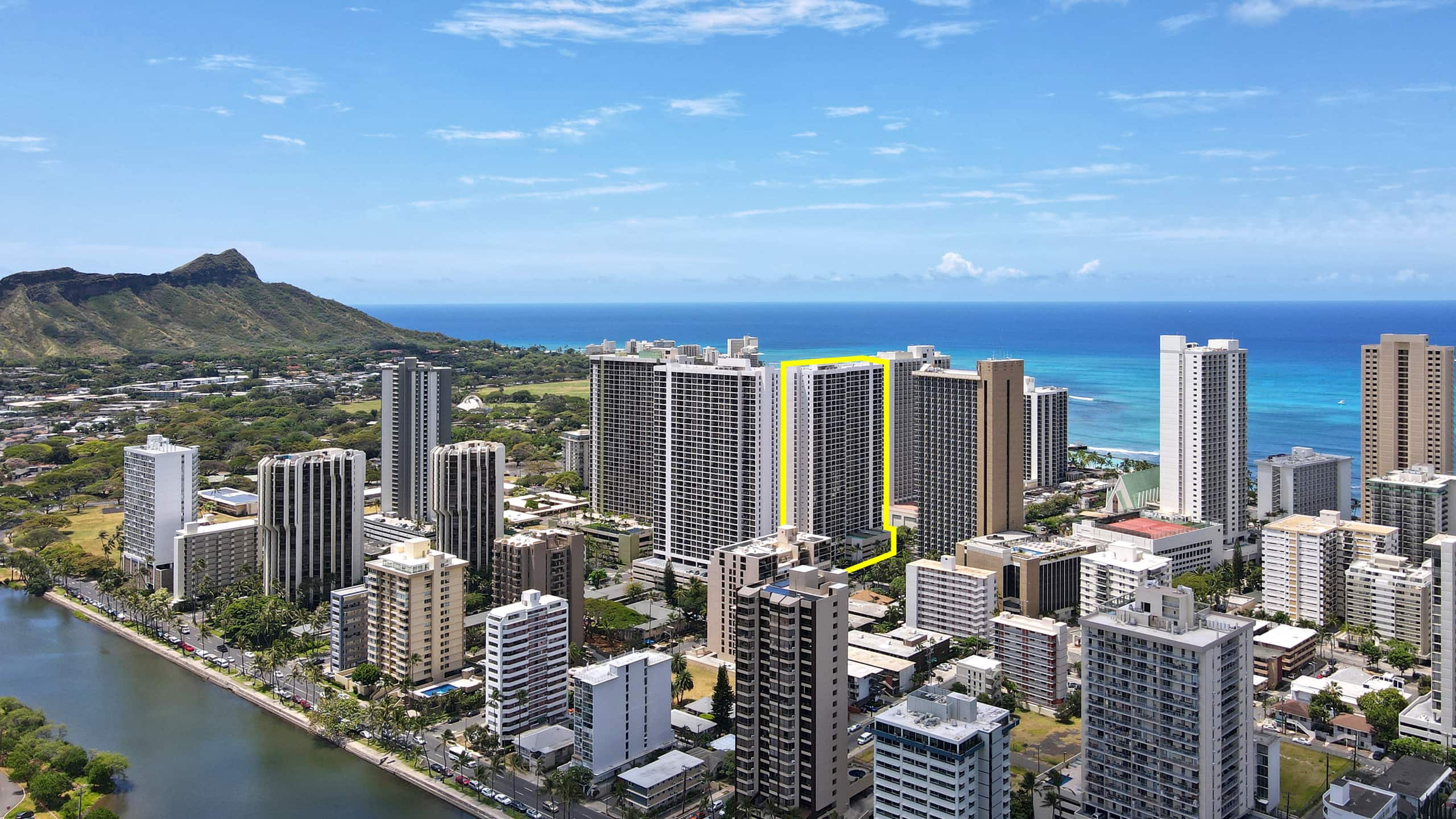 Condo in Honolulu · ★4.7 · 1 bedroom · 2 beds · 1 shared bath - Image 19