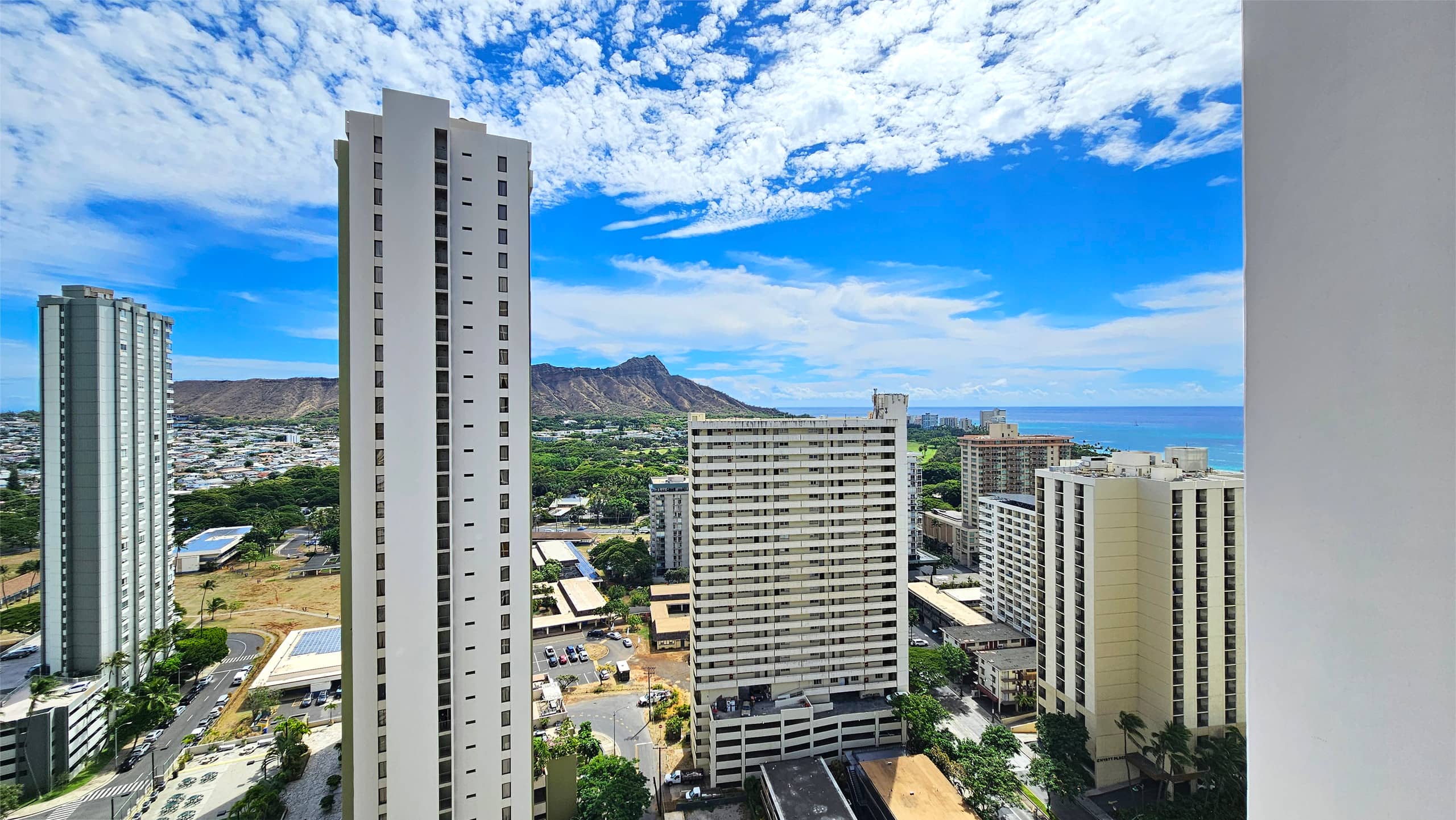 Condo in Honolulu · ★4.7 · 1 bedroom · 2 beds · 1 shared bath - Image 22