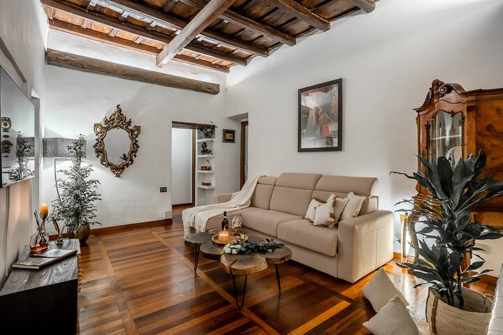 Trevi Fountain Luxury Guest House gallery image 2