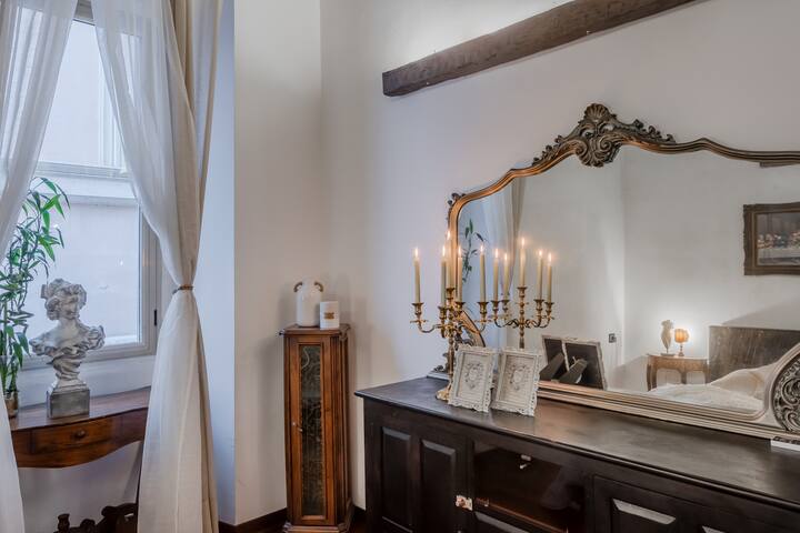 Trevi Fountain Luxury Guest House gallery image 5