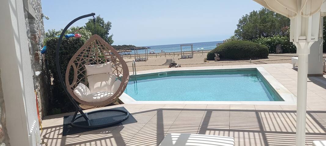 Lithos-Cedar Bay Beachside Villas-Private Pool gallery image 5