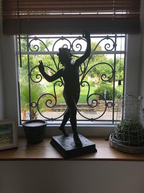 Val de Sarthe Charming house. 4 bedrooms, 8 people.