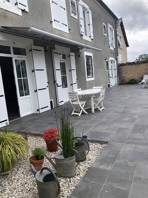 Val de Sarthe Charming house. 4 bedrooms, 8 people.