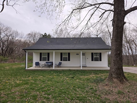 Peaceful private 3 BR new home near Mammoth Cave