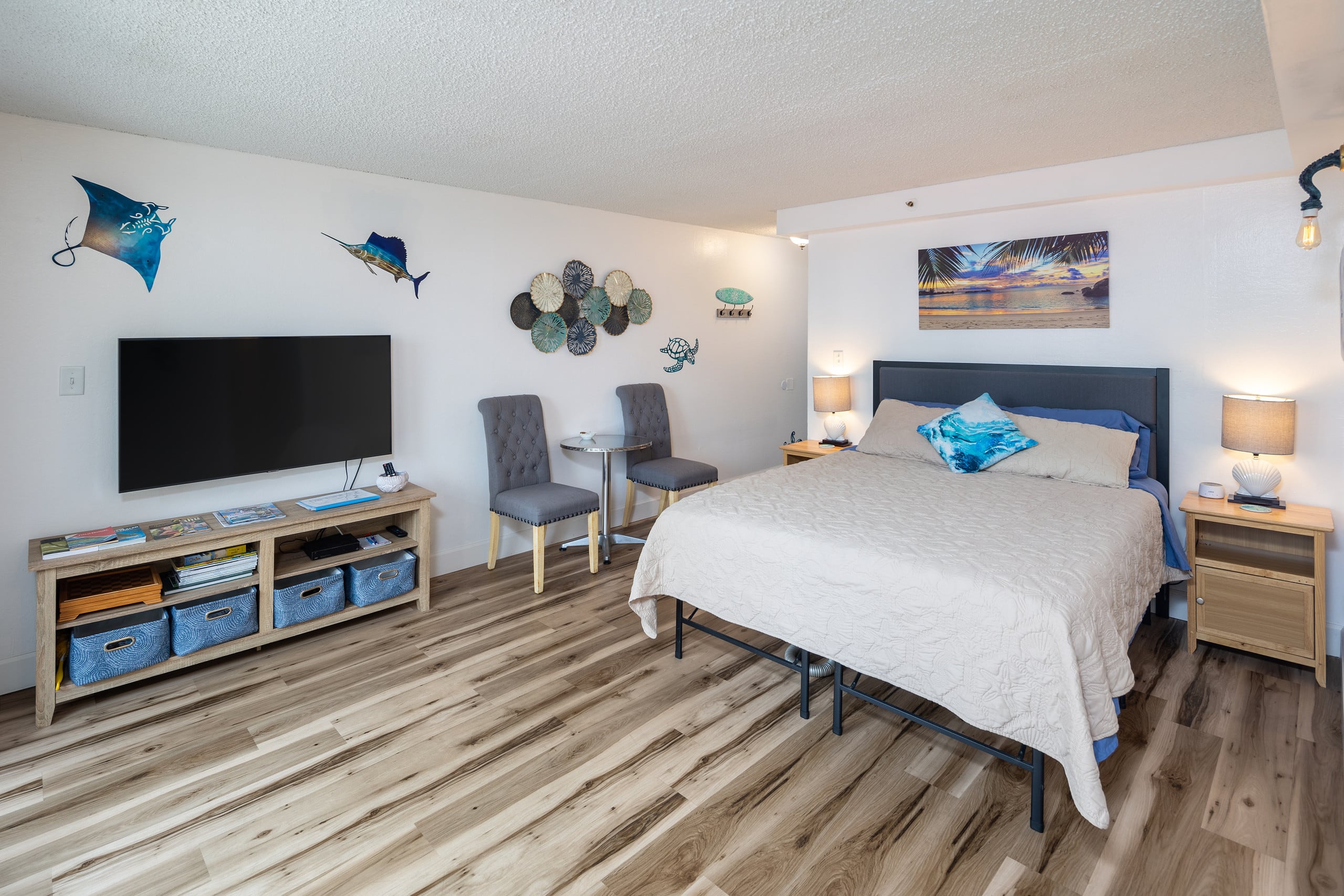 Condo in Honolulu · ★4.84 · Studio · 1 bed · 1 bath - Image 1