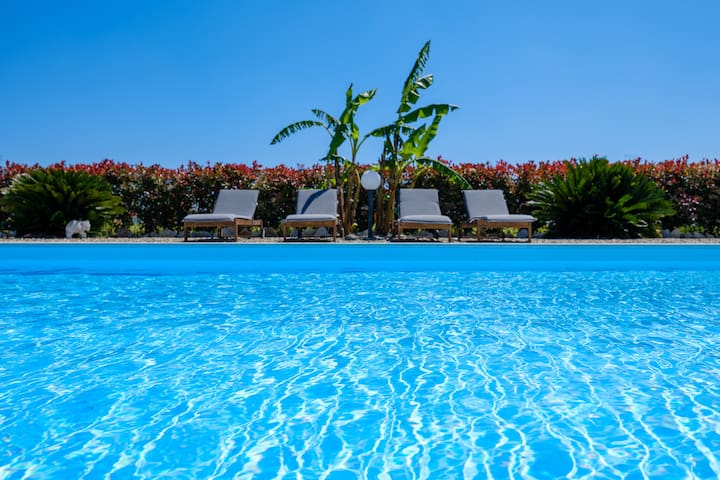 Villa Marinezzi con piscina privata in Salento