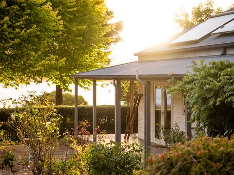 Bon Marché - Country Oasis With River Views