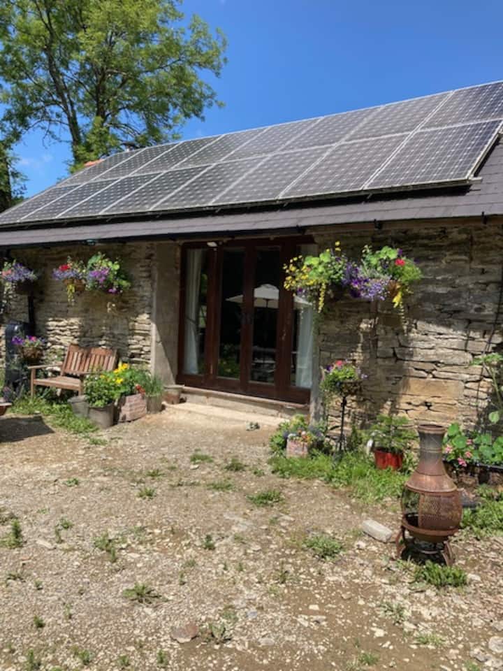Cosy Old Barn In Peaceful Location - Gales