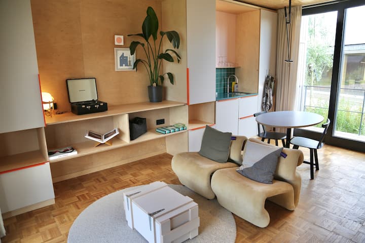 The Hideout | Private Field Cabin - Amsterdam