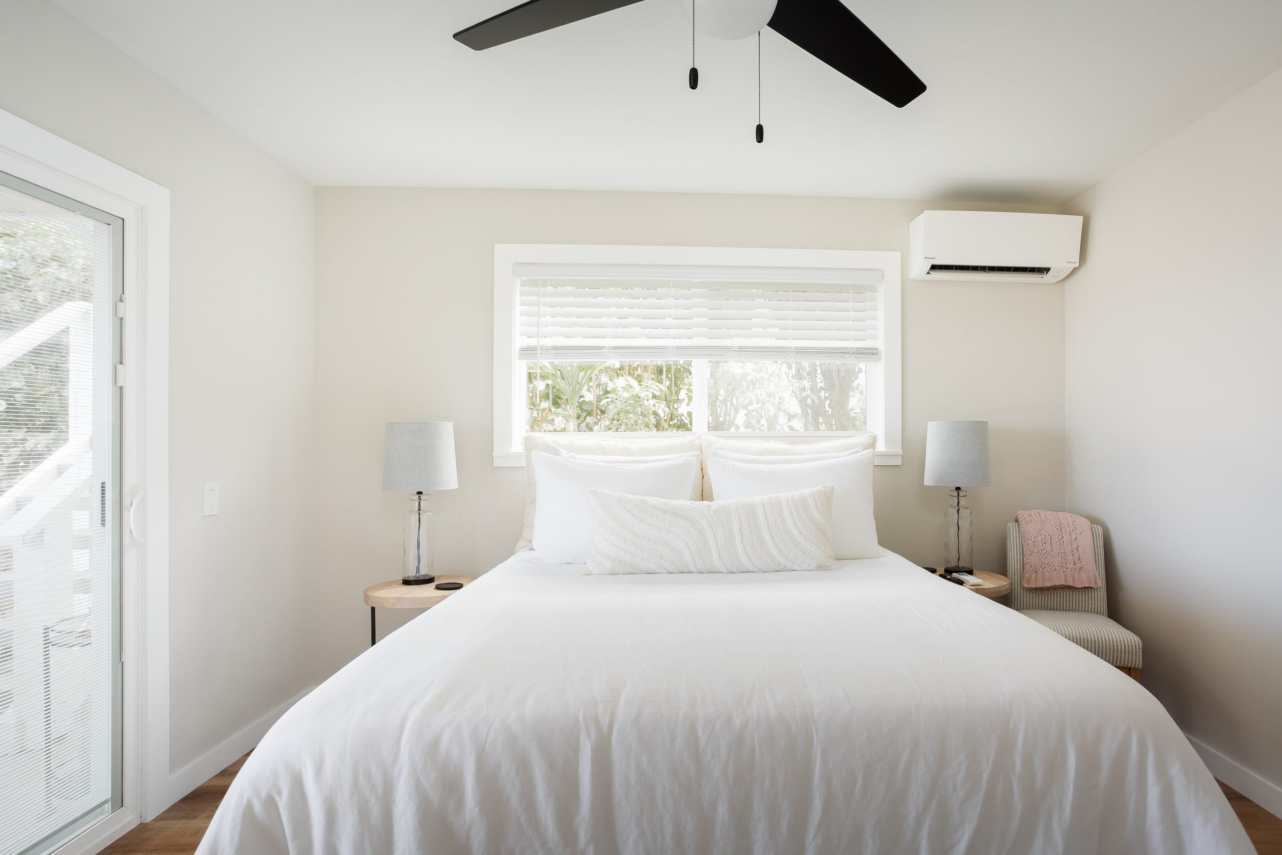 Hale 'Io • Remodeled 2/2 Luxury • AC • Ocean View - Image 21