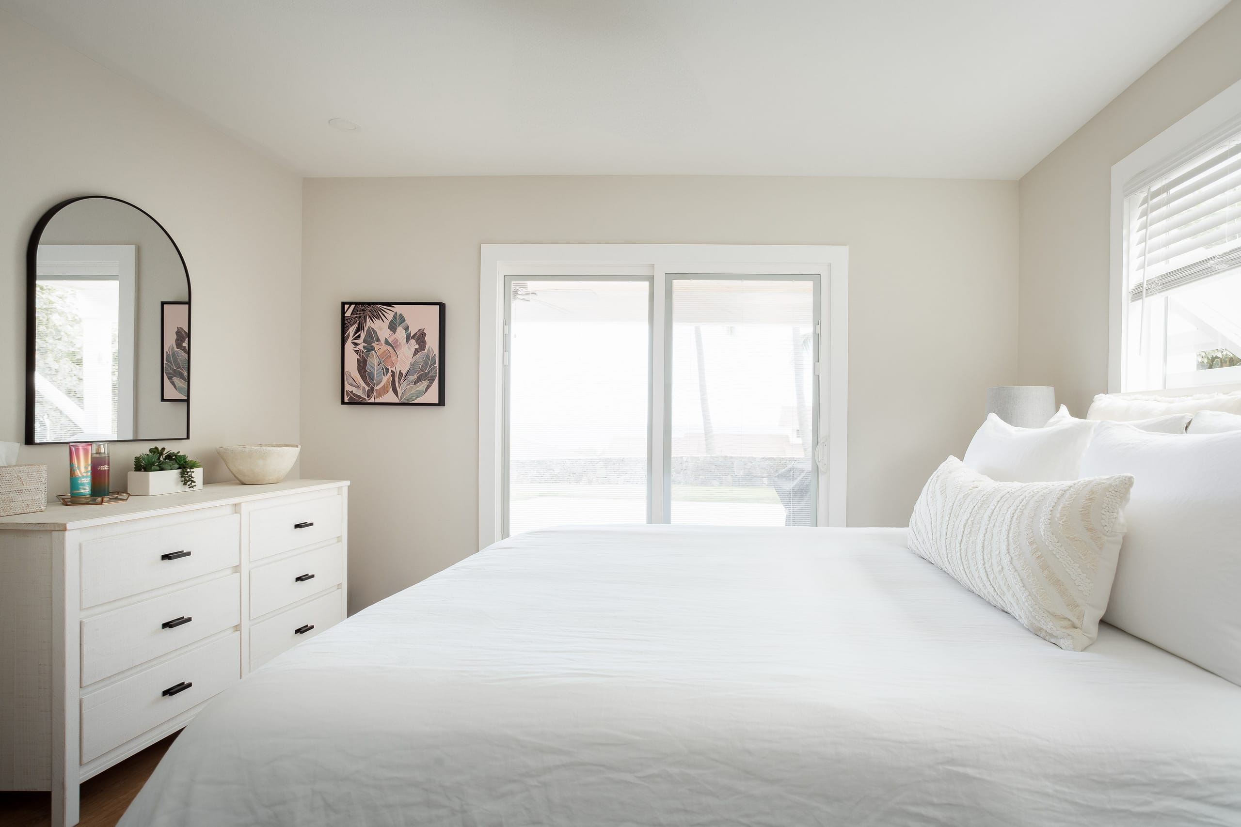 Hale 'Io • Remodeled 2/2 Luxury • AC • Ocean View - Image 22