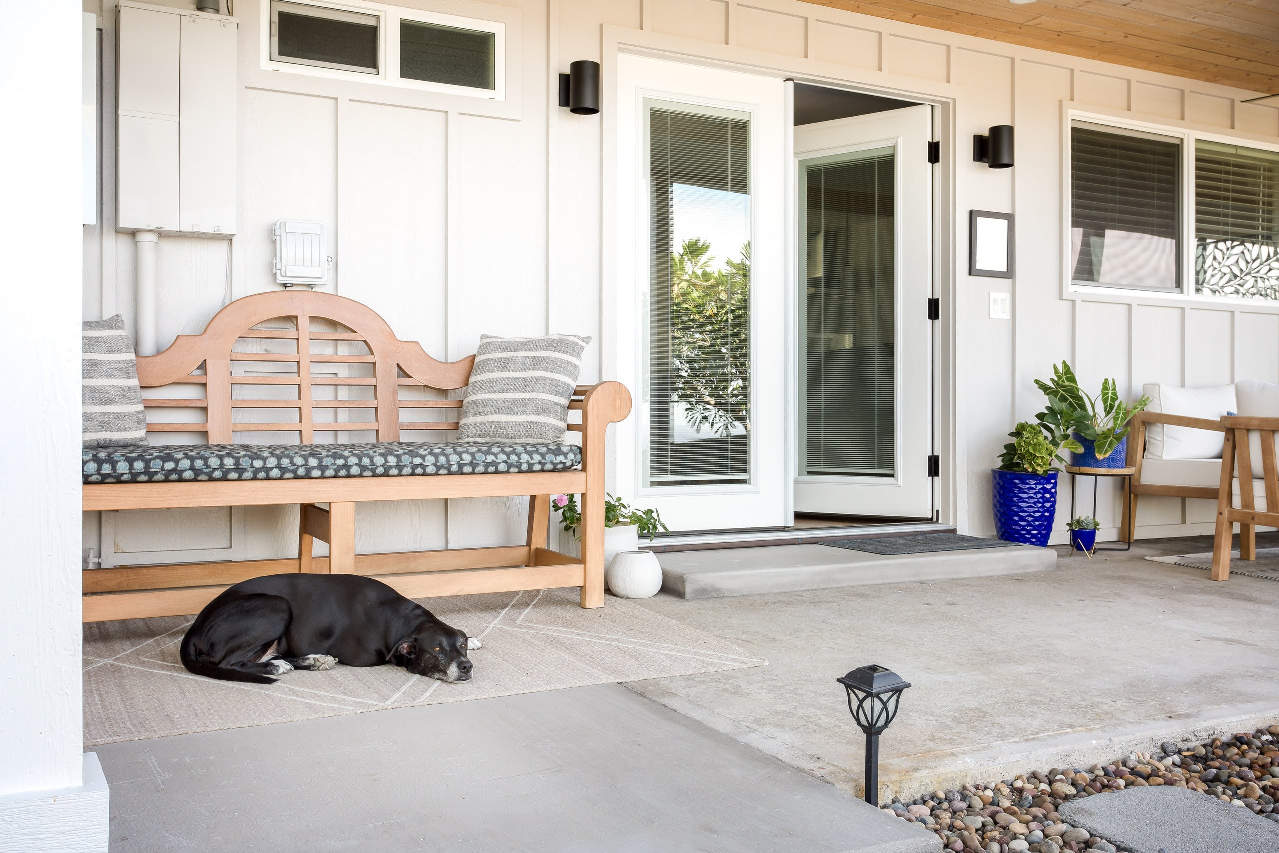 Hale 'Io • Remodeled 2/2 Luxury • AC • Ocean View - Image 1