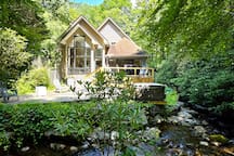 Creekside Basecamp