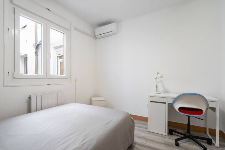 La Latina Sol. Cómodo y tranquilo. gallery image 3