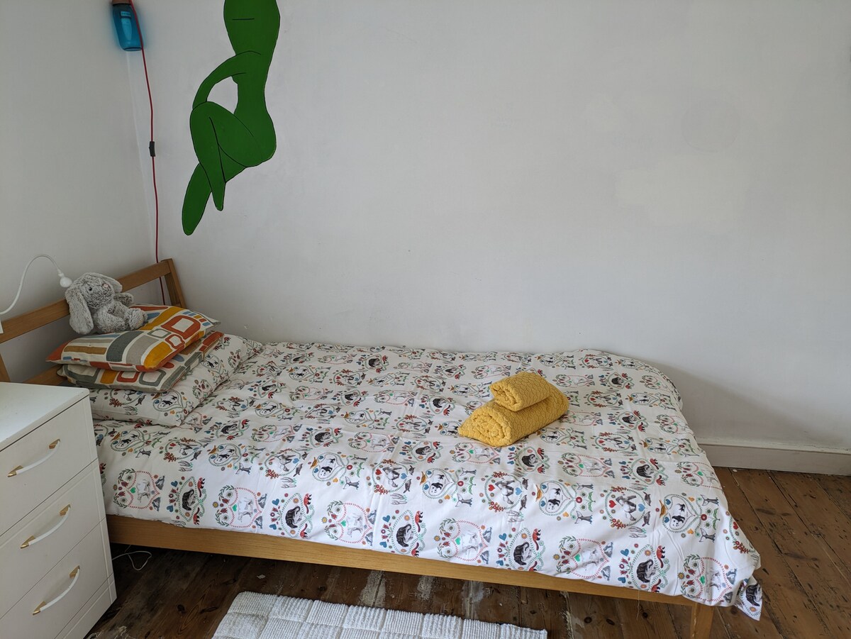 غرفة النوم 2