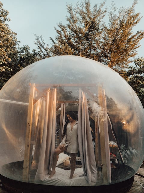 Bubble Glamping Retreat with Private Jacuzzi