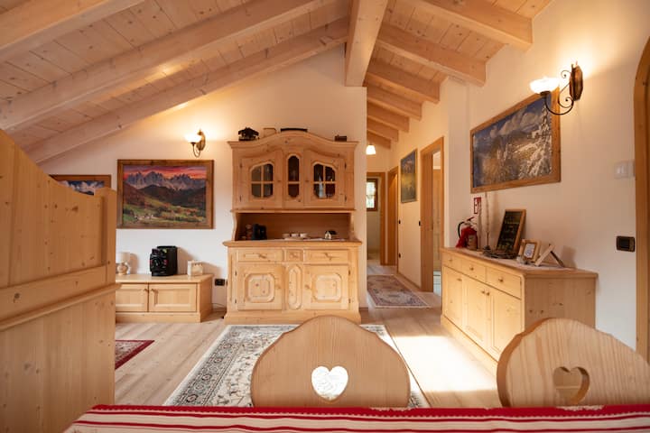 พื้นที่นั่งเล่น