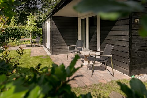 Rustic cottage Veluwe with sunny garden (no. 87)