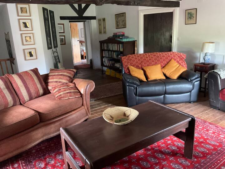 Family Villa -Sleeps 12, Private Pool - Confolens