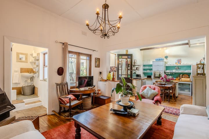 Cheerful 3-Bedroom Home