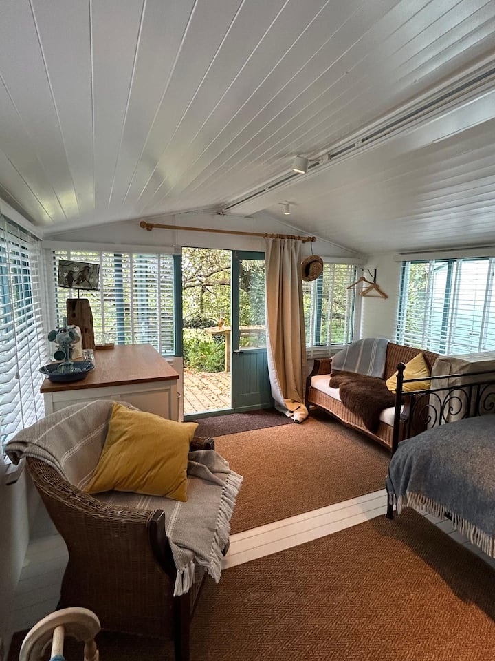 Peaceful Cabin - Marazion