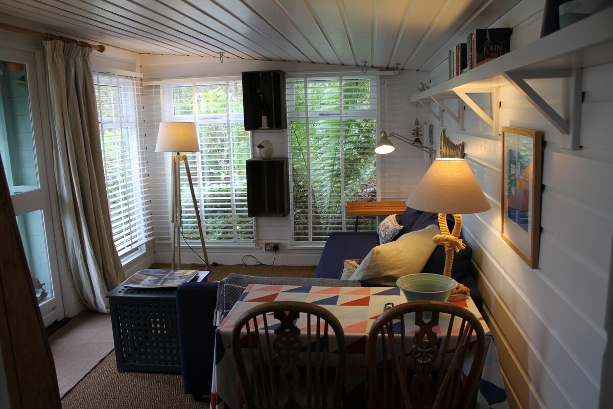 Successful Airbnb property: Tranquil Chalet in Breage