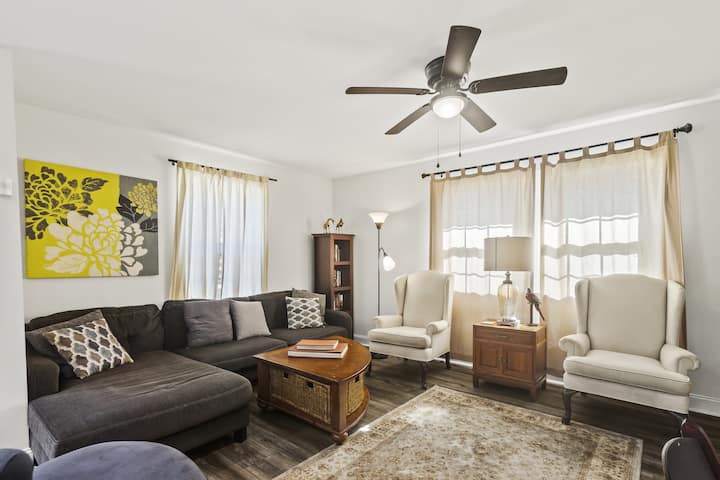 Spacious, Convenient, Renovated 3/2 Home, Near I85 - Greenville, SC