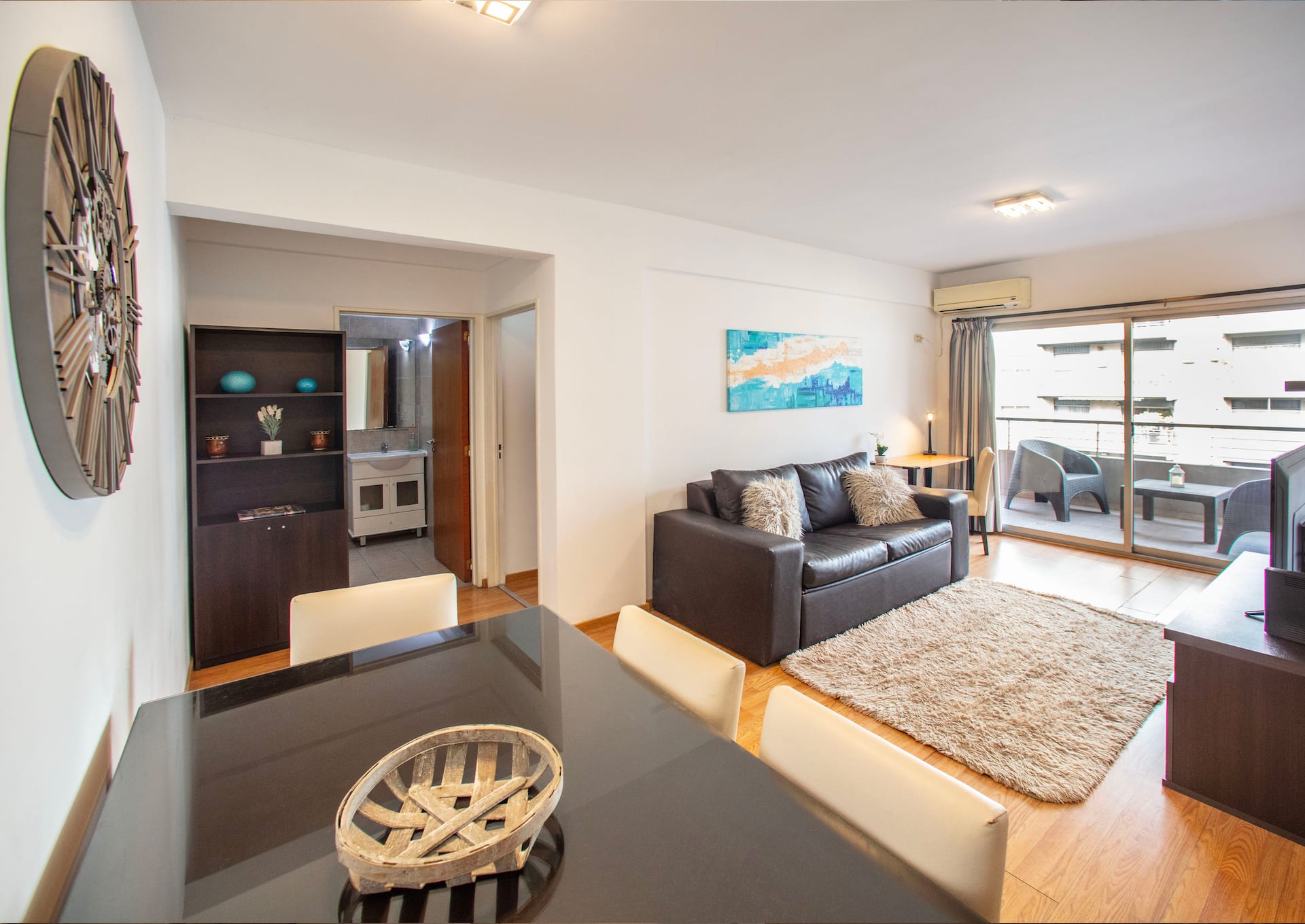 Apartamento mobiliado de 1 quarto com varanda em Almagro