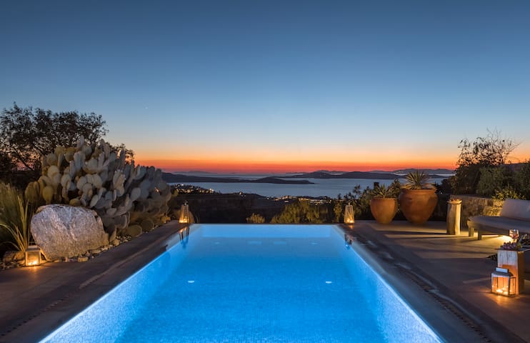 Villa Mykonian Ode Stunning Sunrise & Sunset Views
