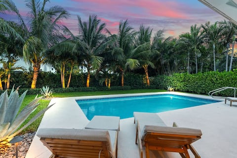 Walk to the BEACH | Htd Pool | Beach Pass Included