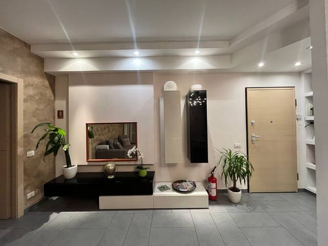 1️⃣ Whole “2 rooms apartment (up to 6 people)” gallery image 3