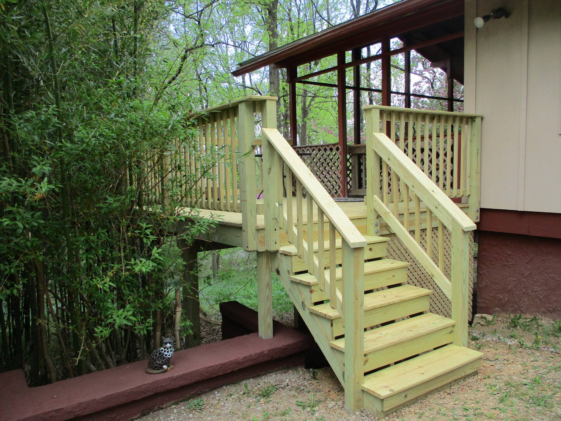 Beautiful mountain cabin, lake, recreational areas