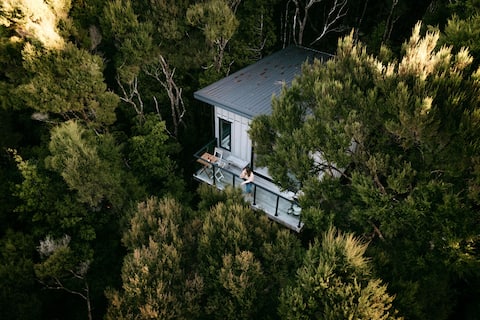 Successful Airbnb property: Treetop Tranquility @ Rekindle Treehouses in Bay Of Islands