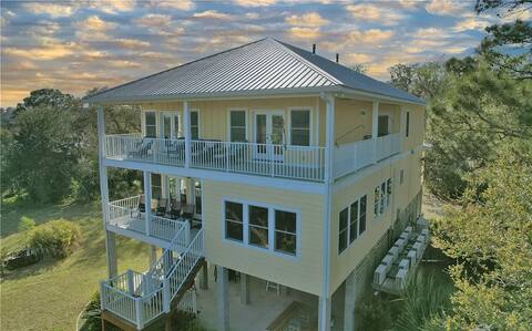 6 Bedrooms on 2.5 acres. Panoramic Marsh Views!