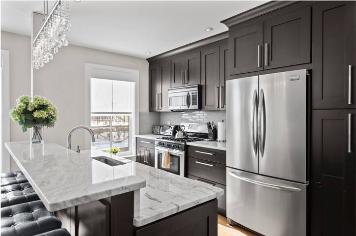 Stunning SouthEnd/BackBay Penthouse gallery image 4