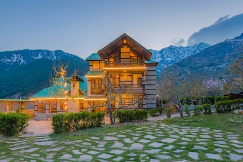 Lost in the Alps by VEO - Part of StayVista
