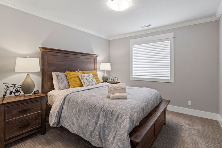 Трета спална соба - се наоѓа на 2 кат. 