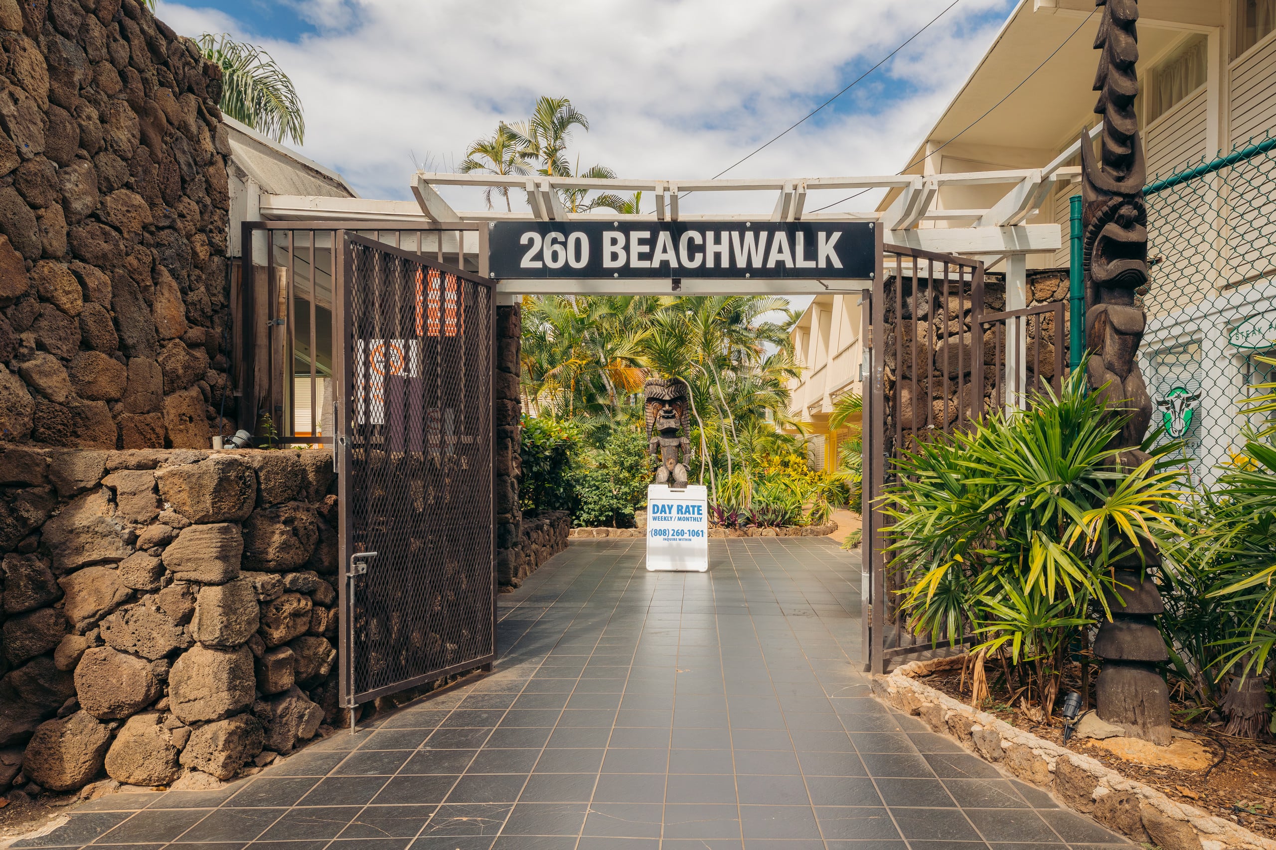 Hotel in Honolulu · ★4.13 · Studio · 2 beds · 1 private bath - Image 14