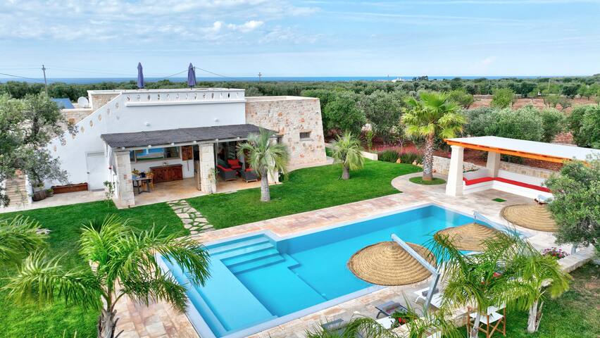 Villa a Ostuni-piscina – wifi-AC-5 km dal mare gallery image 2