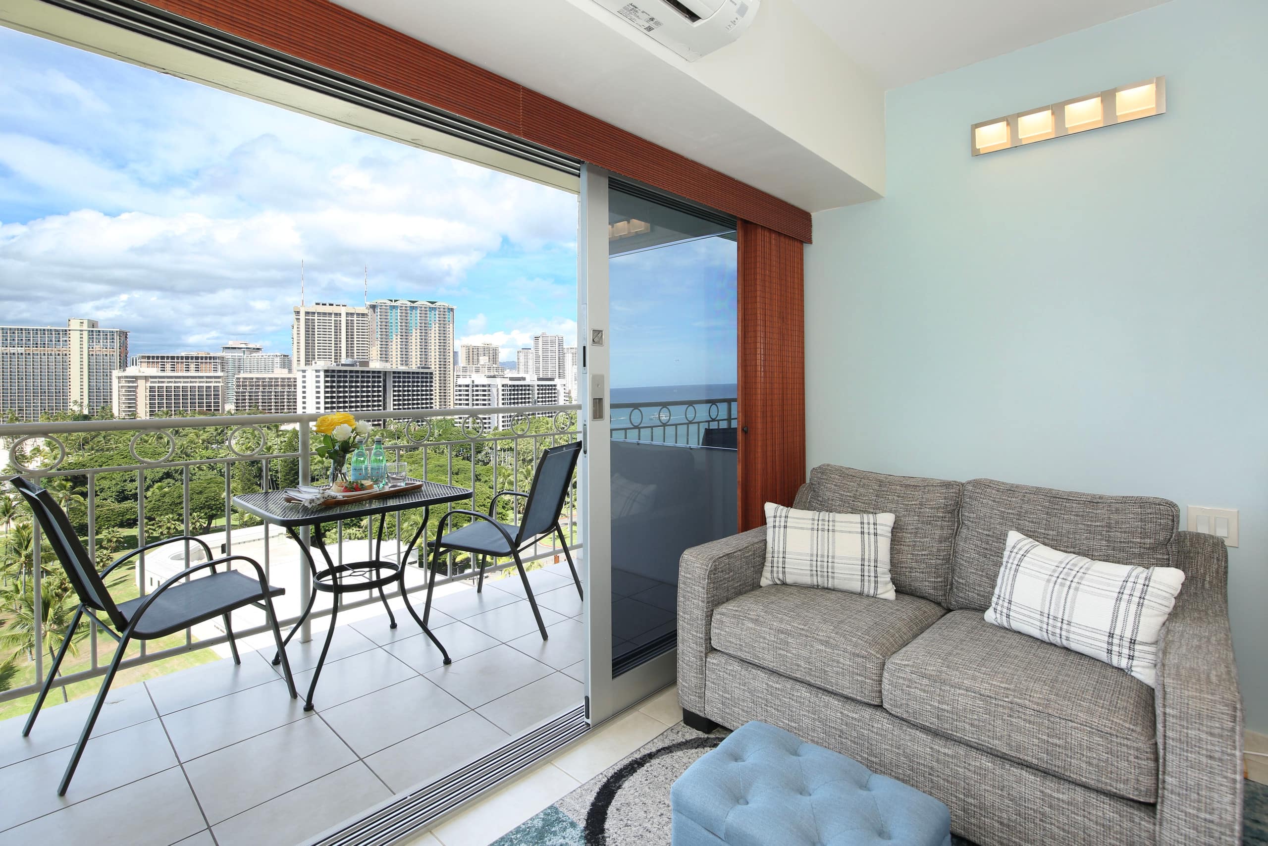 Condo in Honolulu · ★5.0 · Studio · 1 bed · 1 private bath - Image 3